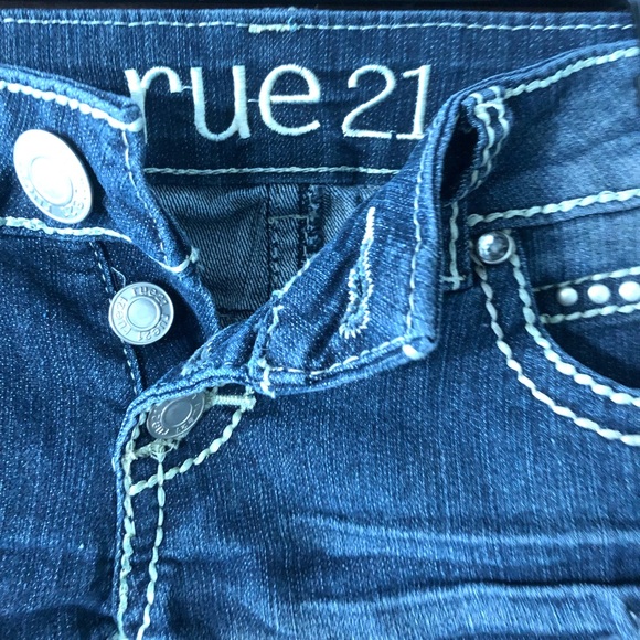 ⚜️RUE21 MIDI SHORTS⚜️ - Picture 4 of 5